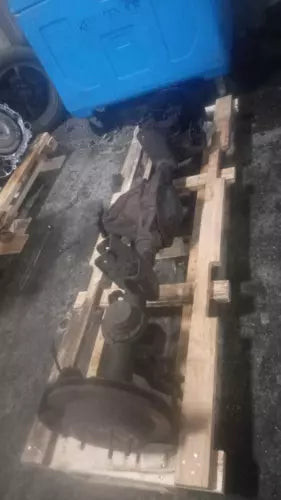 Used Jeep Commander Rear Drive Axle Assembly OEM 2007 182K Miles used OEM axle assembly