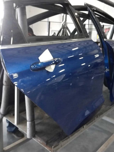 2015 Chrysler 200 Sdn electric Rea Used OEM complete door assembly used OEM complete door assembly