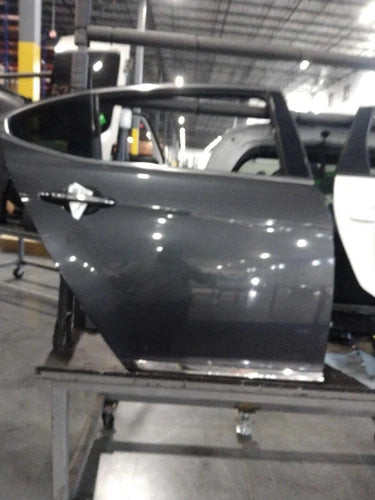 Kia Cadenza 2016 Rear Right Grey OEM Door Salvage Used used OEM complete door assembly