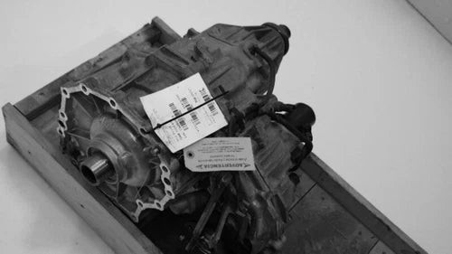 2015 Nissan Armada Transfer Case Assembly OEM Used Maroon 135K Miles used OEM transfer case