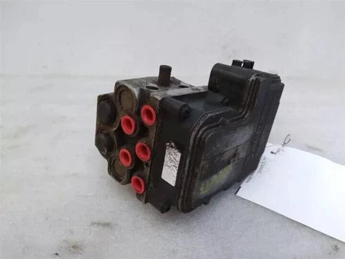 01-02 Chevy Silverado GMC Sierra 2500 ABS Anti-Lock Brake Pump Assembly 2500HD used OEM ABS pump and module