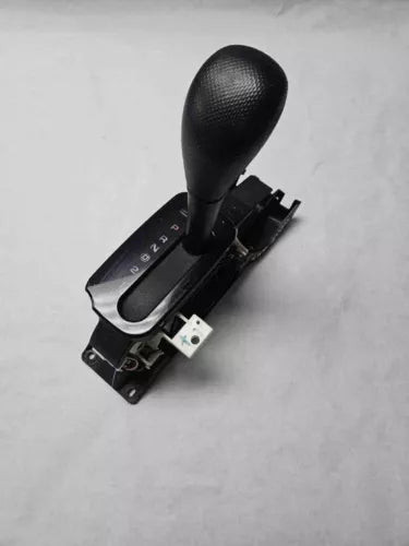 2006-2007 Jeep Liberty Automatic Trans Floor Gear Shifter Assembly OEM used OEM transmission shifter