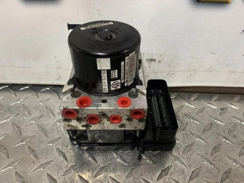 2013-2015 Volkswagen Passat ABS Anti Lock Brake Actuator Pump Assembly OEM used OEM ABS pump and module