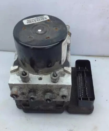 2006 JEEP LIBERTY ABS ANTI-LOCK BRAKE PUMP ASSEMBLY used OEM ABS pump and module
