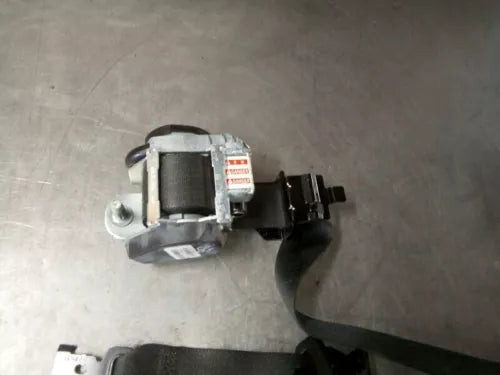 2010 GMC Terrain Front Right Passenger Seat Belt Retractor Assembly Black OEM used OEM seat belt assembly