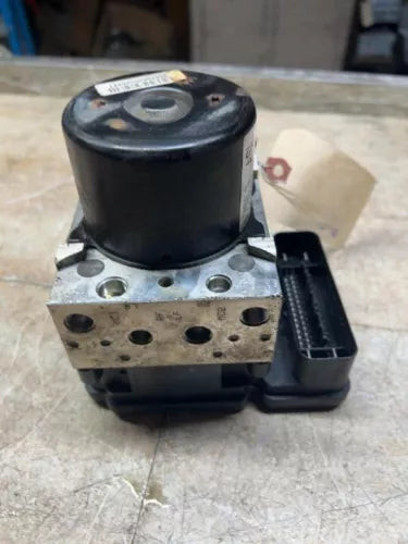 2012-2015 Chevrolet Captiva ABS Anti Lock Brake Actuator Pump Assembly OEM used OEM ABS pump and module