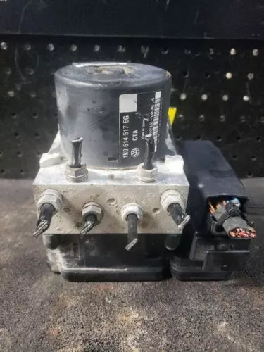 2015-2016 Volkswagen Jetta ABS Anti Lock Brake Actuator Pump Assembly OEM used OEM ABS pump and module