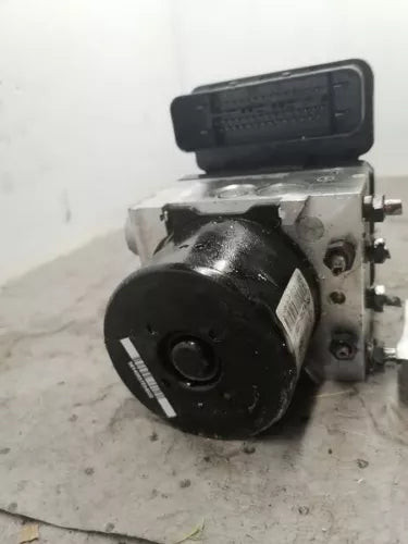 2012-2014 Hyundai Genesis Sedan ABS Anti-Lock Brake Pump Modulator Assembly OEM used OEM ABS pump and module
