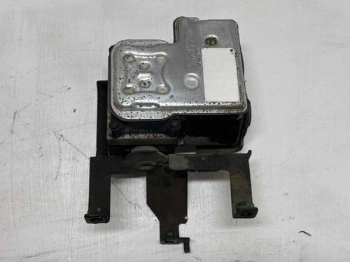 2006-2007 GMC Sierra 2500 3500 4 Wheel ABS Anti Lock Brake Pump Assembly OEM used OEM ABS pump and module