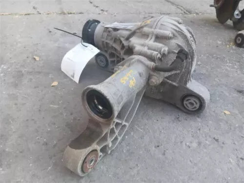 2011-2020 Jeep Grand Cherokee Front Differential Carrier Assembly 3.45 Ratio OEM Used used OEM front differential carrier