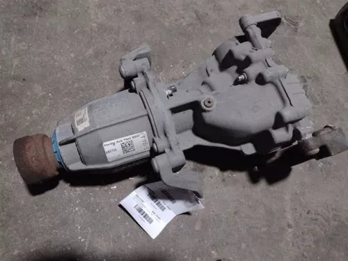 2017 2018 2019 Ford Escape Rear Differential Carrier Assembly OEM 17-19 Used used OEM rear differential carrier