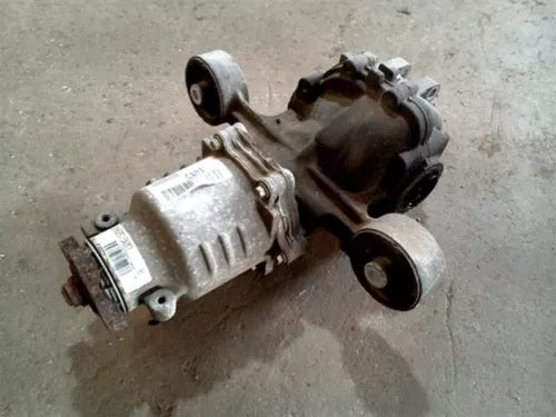 2005-2006 Chevrolet Equinox Rear Axle Differential Carrier Assembly OEM Used used OEM differential carrier