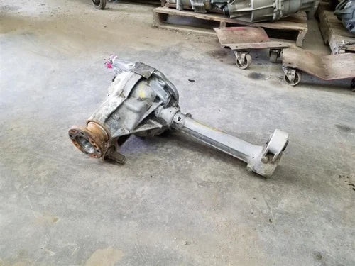 2008-2012 Jeep Liberty Front Axle Differential Carrier Assembly 3.73 Ratio OEM Used used OEM differential carrier