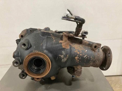1996 Toyota 4Runner Front Axle Differential Carrier AT Disconnecting 4.10 Ratio used OEM differential carrier