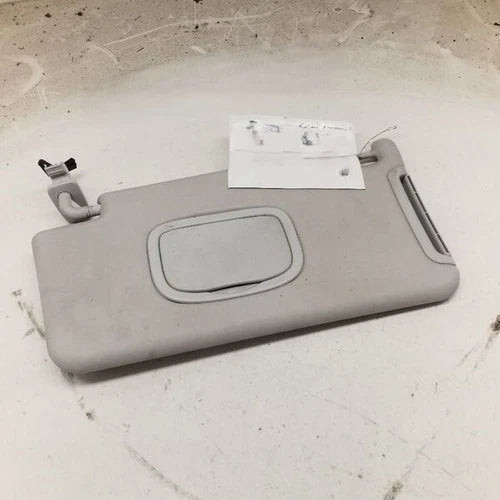 2015-2022 Jeep Renegade Left Driver Sun Visor Illumination w/o Sunroof Gray OEM used OEM sun visor
