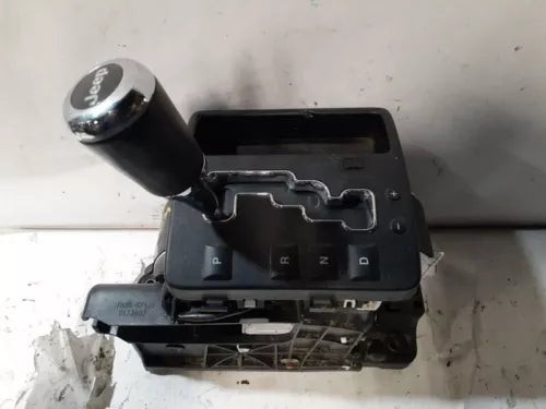 2009-2010 Jeep Grand Cherokee Automatic Trans Floor Gear Shifter Assembly OEM used OEM transmission shifter