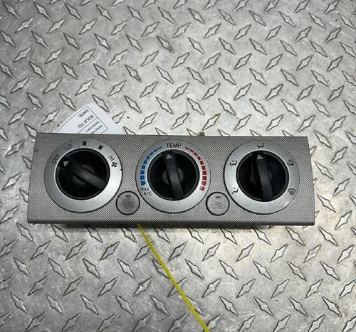 2005-2010 Toyota Tacoma Exc SR5 AC Heater Temperature Climate Control OEM used OEM A/C climate control module