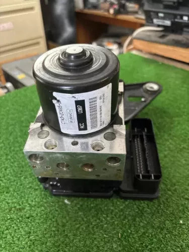 2011-2014 FORD EDGE, LINCOLN MKX Anti-Lock Brake Pump Module ABS Assembly OME... used OEM ABS pump and module