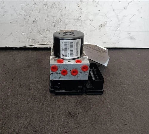 2012-2014 Jeep Wrangler Engine 3.6L ABS Anti-lock Brake Module Pump Assembly OEM used OEM ABS pump and module
