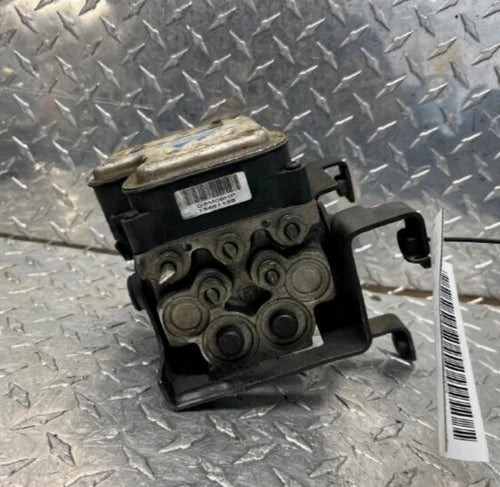 2003-2005 Chevy Avalanche Silverado 1500 Abs Anti lock Brake Pump Assembly OEM used OEM ABS pump and module