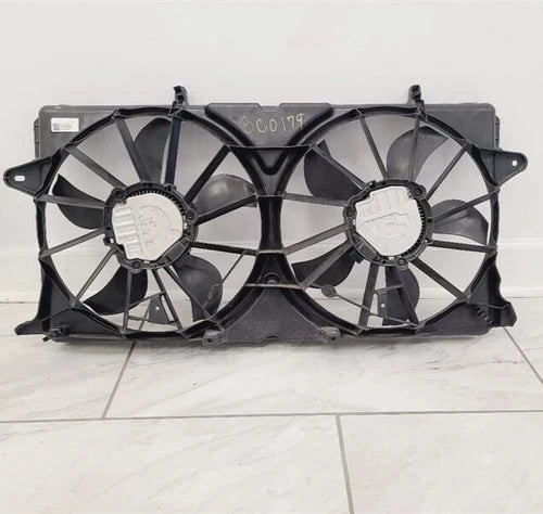 2014-2018 Chevy Silverado GMC Sierra 1500 Radiator Motor Cooling Fan Assembly used OEM cooling fan assembly