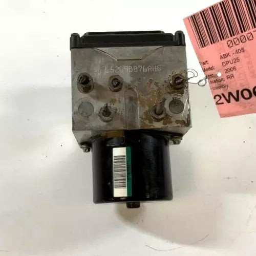 2006 Dodge Ram 3500 ABS Anti-Lock Brake Pump Assembly Oem used OEM ABS pump and module