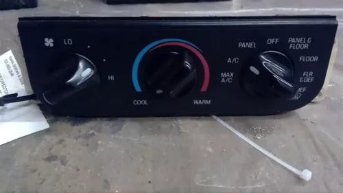 1999-2004 Ford F150 A/C Heater Temperature Climate Control OEM used OEM A/C climate control module