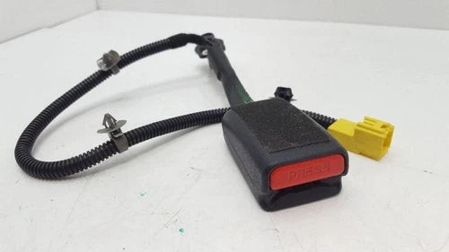 2016-2018 Kia Sorento Front Left Driver Seat Belt Buckle Assembly Black OEM used OEM seat belt assembly