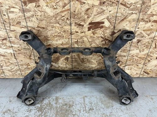 FORD THUNDERBIRD 2002-2005 REAR SUBFRAME CROSSMEMEBER CROSS MEMBER OEM used OEM rear subframe and crossmember