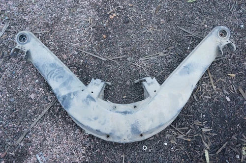 OEM Mercedes W107 R107 Rear Subframe Differential Carrier 74-80 450sl 450slc used OEM differential and carrier assembly