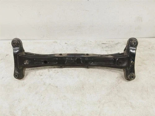 1997-2001 Toyota Camry, Toyota avalon 97-04 Rear Crossmember Subframe Beam Oem used OEM rear subframe and crossmember