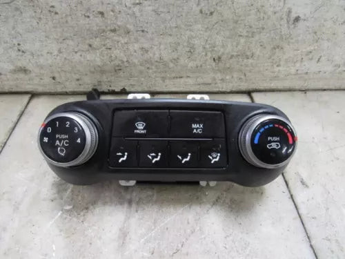 2010-2013 Hyundai Tucson Manual A/C Heater Climate Temperature Control OEM used OEM A/C climate control module