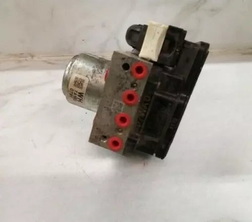 2016-2018 Honda HRV ABS Anti-Lock Brake Pump Module Assembly AT FWD OEM used OEM ABS pump and module