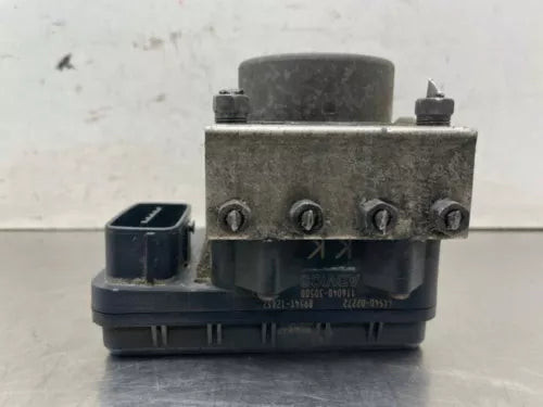 Toyota Corolla 2012 2013 ABS Anti-Lock Brake Actuator Pump w/Module OEM used OEM ABS pump and module