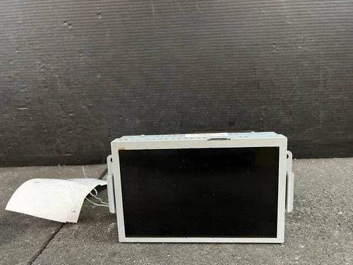 2011-2013 Ford Explorer GPS Screen Navigation Radio Display 8" screen OEM used OEM infotainment display