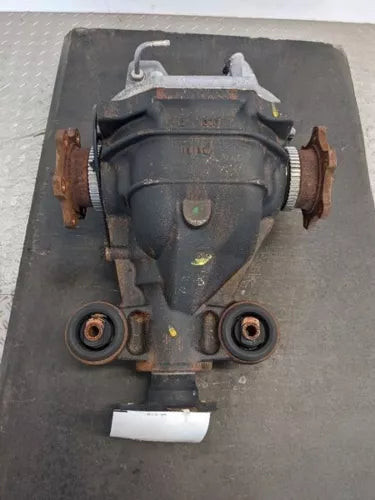 2007-2008 INFINITI G35 G37 Sedan Rear Axle Differential Carrier 3.692 Ratio used OEM differential carrier