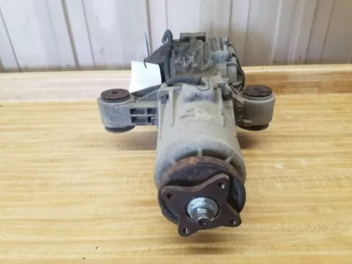 2007-2009 Pontiac Torrent Rear Differential Carrier Assembly OEM Used used OEM rear differential carrier