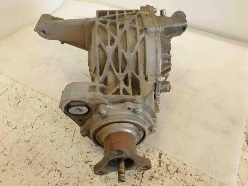 2005-2006 Cadillac SRX Rear Differential Carrier Assembly 3.90 Ratio opt GW1 OEM Used used OEM rear differential carrier