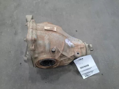 2011-2013 Dodge Charger 5.7L RWD Rear Axle Differential Carrier 3.06 Ratio OEM used OEM differential carrier