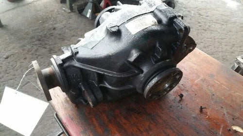 2001 - 2006 BMW 325i Rear Axle Differential Carrier AT OEM used OEM differential carrier