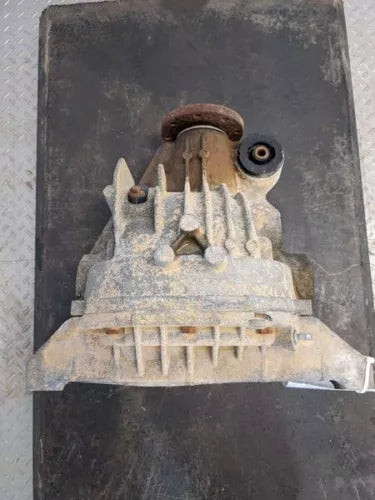 2002-2005 Ford Explorer Rear Differential Carrier Assembly 3.73 Ratio OEM Used used OEM rear differential carrier