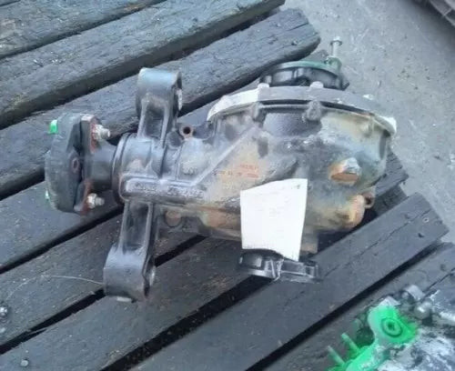 2016- 2020 Chevrolet Camaro 3.6L AT Rear Axle Differential Carrier Assembly OEM Used used OEM differential carrier
