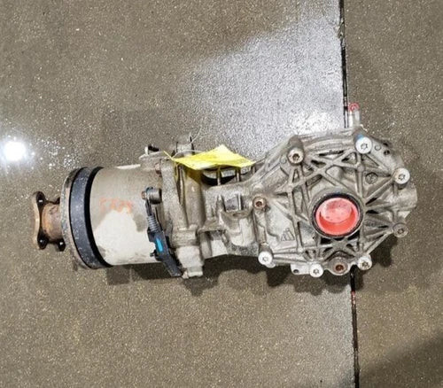 2013-2015 Nissan Pathfinder Rear Axle Differential Carrier AWD OEM used OEM differential carrier