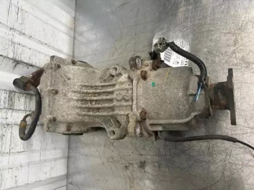 2008-2015 Nissan Rogue Rear Axle Differential Assembly 5.173 Ratio AWD OEM used OEM differential carrier