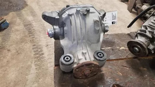 2007-2010 Ford Explorer Rear Axle Differential Carrier Assembly OEM 07-10 Used used OEM differential carrier