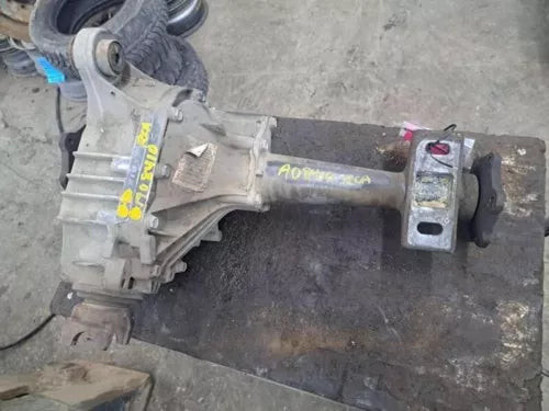2002-2006 Cadillac Escalade Front Axle Differential Carrier Assy 3.73 Ratio OEM used OEM differential carrier