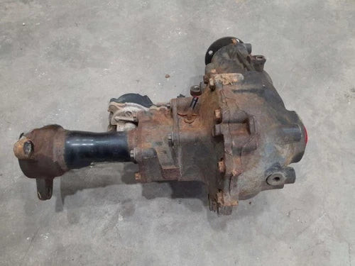 2000-2006 Toyota Tundra 3.91 Ratio Front Axle Differential Carrier Assembly OEM Used used OEM differential carrier