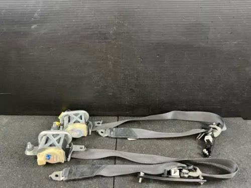 2008-2009 Honda Accord Front Left Driver Seat Belt Retractor Black OEM used OEM seat belt assembly