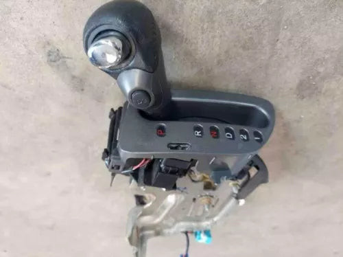 2005-2010 Honda Odyssey Automatic Trans Floor Gear Shifter Assembly OEM used OEM transmission shifter