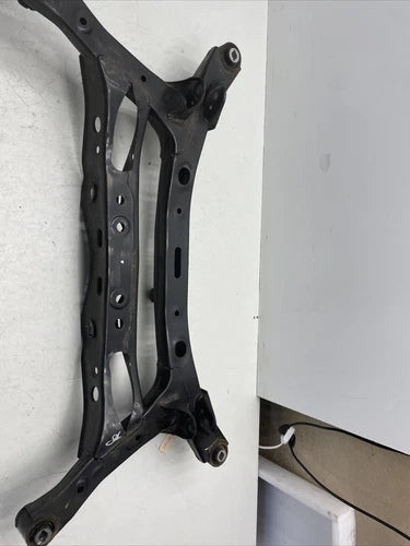 2017 Kia Optima Rear Sub-frame Crossmember Suspension Cradle K-Frame OEM used OEM rear subframe and crossmember